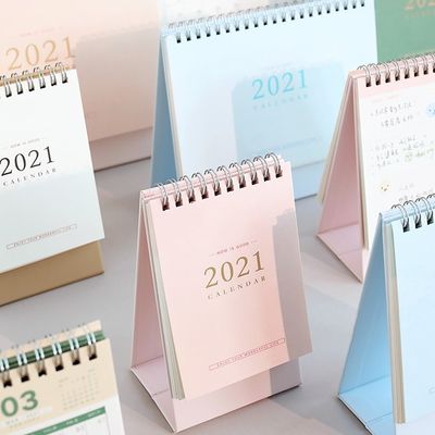 2022 Kartonowy kalendarz biurkowy Mały miesięczny pulpit Kolorowe drukowanie